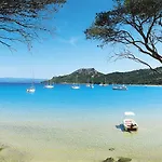 Appart hôtel Résidence Pierre&vacances Le Hameau De La Pinède 3*
