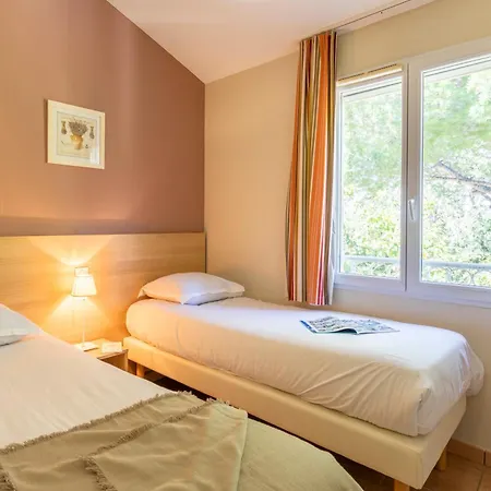 Pierre & Le Hameau De La Pinede Lägenhetshotell Hyères