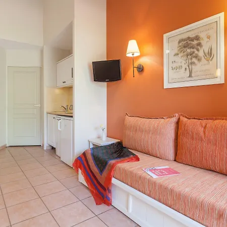 Pierre & Le Hameau De La Pinede Lägenhetshotell