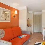 Aparthotel Pierre & Le Hameau De La Pinede Hyeres