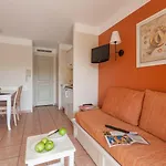 Pierre & Le Hameau De La Pinede Lejlighedshotel