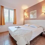 Lejlighedshotel Pierre & Le Hameau De La Pinede