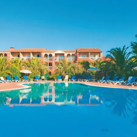 Pierre & Le Hameau De La Pinede Hyères