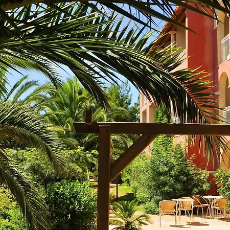 Aparthotel Pierre & Le Hameau De La Pinede