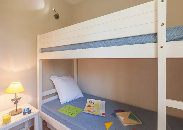 Pierre & Le Hameau De La Pinede Apart Otel 3*