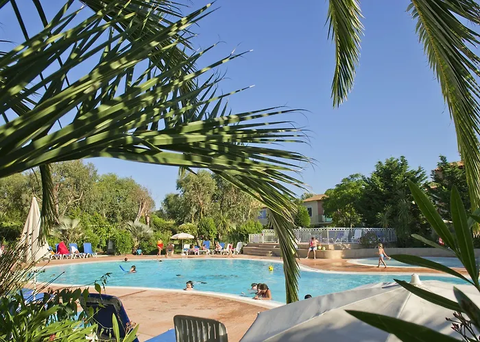 Pierre & Le Hameau De La Pinede הייר