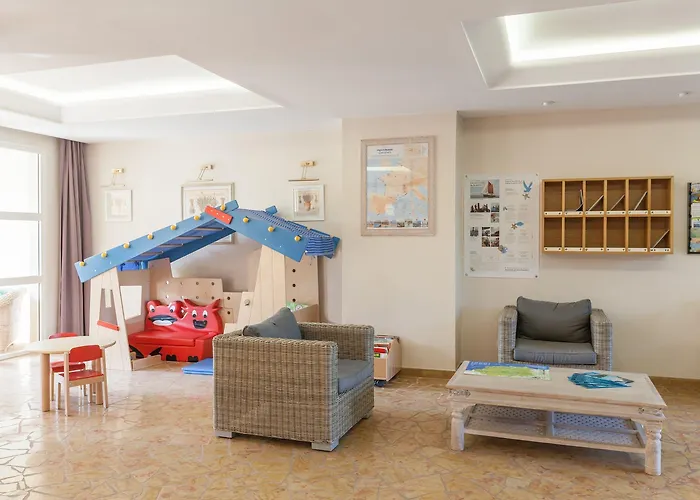 מלון דירות Pierre & Le Hameau De La Pinede הייר